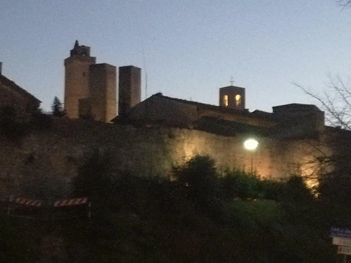 Sotto Le Mura Di Leonardo Сан-Джиминьяно Италия